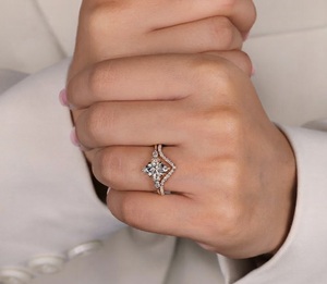 VBSR-269 Ensemble de bagues de fiançailles et de mariage en or 18 carats, diamant de laboratoire taille marquise 2 carats de clarté E VS1, avec alliance assortie 0,20 carat - Product Image 1