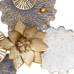 Élégant Panneau Mural Métallique Floral Or Blanc et Charbon Sculpture Botanique pour Salon Chambre Intérieur Moderne - Product Image 5