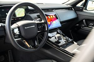 Range Rover Sport P400 SE Dynamic 2023 d'occasion en bon état - Product Image 2