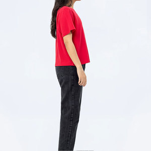 Camiseta de Mujer Moderna y Elegante Antiarrugas, Servicio OEM, Venta al Por Mayor, 100% Algodón Sostenible, Nuevo Estilo - Product Image 2