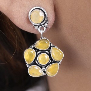 Ensemble de boucles d'oreilles pendantes en laiton avec cristaux multicolores |   Lot de bijoux fantaisie en gros |   Qualité d'exportation du fabricant, stock disponible - Product Image 5