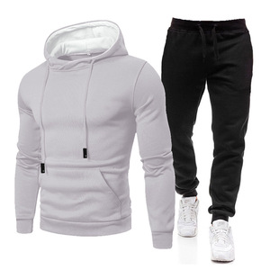 Survêtement à capuche noir pour homme, manches longues, fermeture à cordon, poches latérales, coupe régulière, vêtements de sport décontractés pour l'automne - Product Image 4