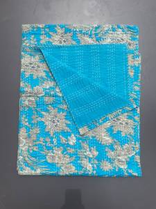 Edredón de Algodón Bordado a Mano con Diseño Floral Azul, Decoración Tradicional para el Hogar, Uso en Todas las Estaciones - Product Image 2