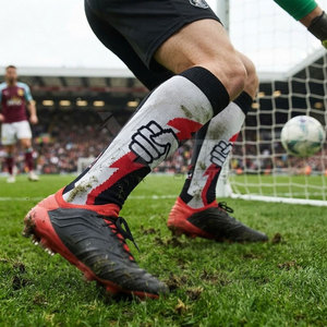 Chaussettes de Gardien de But de Football de Haute Qualité Premium, Hautes jusqu'aux Cuisses, en Spandex/Polyester pour Adultes, Entraînement d'Équipe et Utilisation en Match - Product Image 5