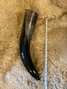 Cuerno Vikingo Tallado Ecológico de Lujo, Pulido, con Logotipo Personalizado, Arte Moderno Coleccionable, para Cerveza o Agua, PERFECT ENTERPRISES - Product Image 3