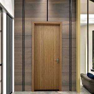 Compuestos de puerta Dewoo de tamaño personalizado superior, puertas abatibles WPC, impermeables, 5 años de garantía, variedad de modelos, precios razonables, Vietnam - Product Image 1