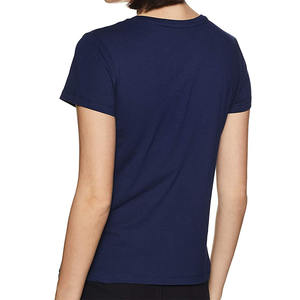 T-shirt Confortable pour Femme à Coupe Classique, Longueur Standard, Style Urbain et Tendance - Product Image 3