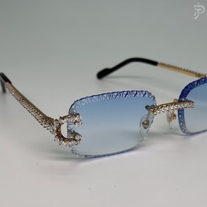 Gafas de Sol con Degradado de Color Azul y Acentos de Diamantes Moissanite con Corte de Pera VVS Personalizados, Hechas a Mano, Estilo Hip Hop - Product Image 4