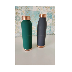 Bouteille d'eau en cuivre brun de haute qualité finition mate 1-L bouteille d'eau en cuivre pur de qualité d'exportation à un prix abordable - Product Image 3