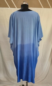 Vestido Kaftan Ombre Tie Dye para Mujer, Estilo Holgado, Ropa de Playa con Tela de Rayón Suave y Elegante Diseño en Degradado Azul - Product Image 3