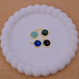Apatite bleu néon faite à la main avec pendentif en or texturé pour cadeau de fête plaqué or fabrication de bijoux approvisionnement - Product Image 6