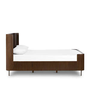 Cama de Madera con Panel Tambour de Estilo Moderno de Mediados de Siglo |   Base de Cama Curva con Patas de Metal - Product Image 2