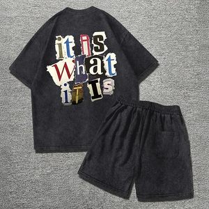 Conjunto de 2 Piezas para Hombre, Camiseta de Manga Corta con Estampado Gráfico Vintage y Pantalones Cortos con Cordón - Product Image 5