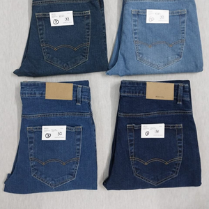 Lot de surplus de jeans décontractés en coton pour hommes, coupe skinny droite, déchirés, avec étiquettes de marque, à prix réduit - Product Image 6