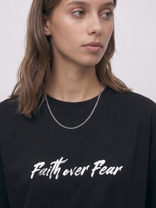 เสื้อยืดโอเวอร์ไซส์ลายกราฟิกสำหรับผู้หญิง สีดำ สไตล์สตรีทแวร์ ทรงหลวม คอกลม แขนสั้น ลำลอง ใส่ได้ทั้งชายและหญิง แฟชั่นฤดูร้อน - Product Image 4