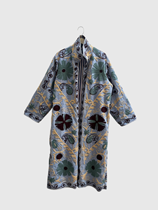 Veste longue élégante pour femmes grandes tailles, brodée de fleurs, manches longues, col montant, fermeture éclair, vêtements d'automne - Product Image 1