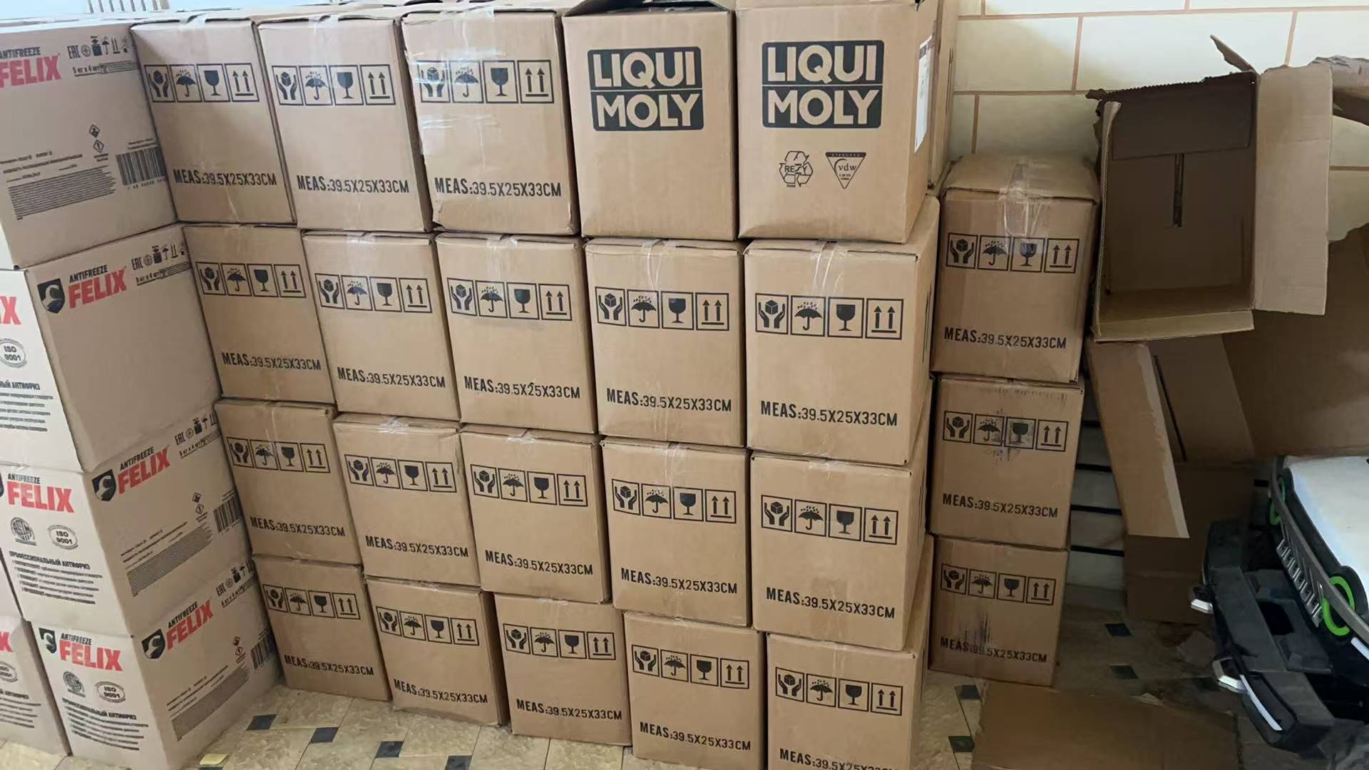 Liqui Moly 5W-30 Premium Motor Oil High Performance Lubricant Oil Parts Image 5