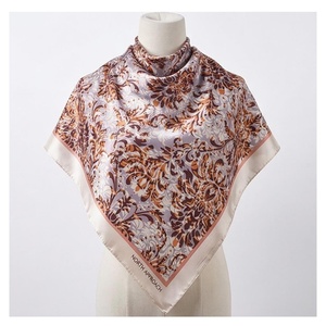 Pañuelo de Seda Cuadrado para Mujer NORTH APPROACH, Estampado Floral, Elegante Accesorio de Moda Multifuncional para Todas las Temporadas - Product Image 1