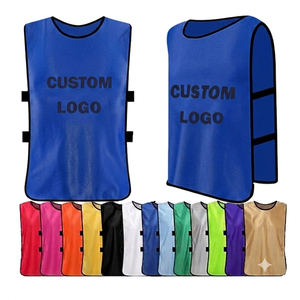Maillot d'entraînement de football respirant en mesh bleu avec logo personnalisé pour entraînement sportif et matchs d'entraînement en équipe - Product Image 1