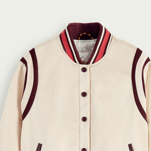 แจ็คเก็ต Varsity Letterman แบบกันน้ำพิเศษ แจ็คเก็ตวินด์เบรกเกอร์แบบกำหนดเองพร้อมแขนหนัง ไซส์ใหญ่พิเศษ แจ็คเก็ต Varsity ขายส่ง - Product Image 4