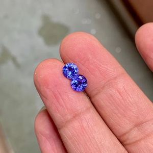 Pierre précieuse ronde en Tanzanite bleu violet de qualité supérieure, paire de pierres brutes pour la fabrication de boucles d'oreilles, ensemble de Tanzanite bleu violet facetté - Product Image 2