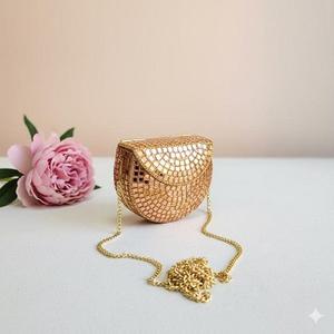 Elegante bolso de mano con adornos kundan y detalles intrincados, perfecto para bodas, fiestas y eventos festivos. - Product Image 6