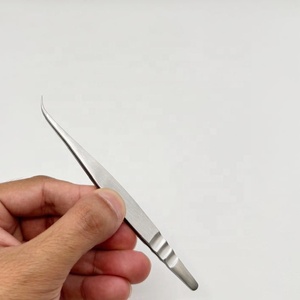 High Quality Custom Logo Pointed Tip Eyelash Tweezers Japanese Stainless Steel Isolation Lash Tweezers - Product Image 3