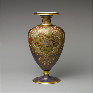 Charming brass pitcher <b>vase</b> with a spout and handle, featuring horizontal ribbed bands. Available at wholesale price. - Product Image 4
