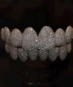 Suministro Directo de Fábrica: Nuevas Capas Dentales Grillz de Oro con Diamantes para Amantes de la Joyería Hip Hop, Duraderas y Disponibles a Precios Competitivos - Product Image 1