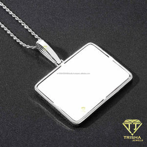 Collier avec plaque nominative personnalisée en diamant de laboratoire, pendentif rectangulaire, lettres serties de pierres brillantes et étincelantes - Product Image 4