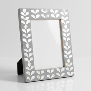 Beautiful mother of pearl photo <b>frame</b> floral capiz shell inlay <b>picture</b> <b>frames</b> for room accessories - Product Image 1