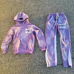 Conjunto Deportivo Personalizado con Pedrería Morada, Sudadera con Capucha y Pantalones Jogger, Felpa de Algodón Premium, Invierno, Estilo Casual Urbano, Logotipo Bordado para Hombre - Product Image 1