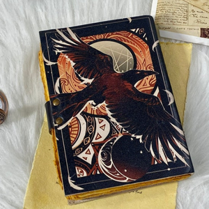 Diario Grimoire de Cuero Genuino Cosido a Mano, Clásico y Religioso, con Diseño de Cuervo, Libro de Hechizos Impreso y Cierre de Latón - Product Image 4