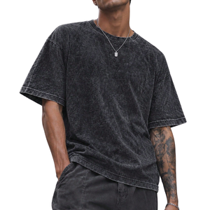 T-shirt en coton noir teint en pièce à col rond et manches courtes pour homme, coupe ample, style décontracté streetwear, taille 6XL, personnalisable - Product Image 1