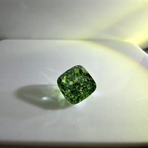 Diamante Suelto Cultivado en Laboratorio, Corte Cuadrado Cojín de 4 Quilates, Verde Intenso VS2, Certificado IGI - Product Image 4