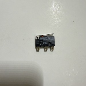 Micro-interrupteur étanche subminiature D2SW-3L1H 3A 125VAC IP67 avec levier à rouleau simulé scellé pour OMORN - Product Image 6