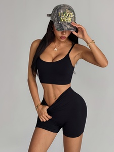 Conjunto Deportivo Atlaset Profesional de Tres Piezas para Mujer, Tejido Sin Costuras, Spandex Elástico, Bra Deportivo, Leggings de Cintura Alta y Chaqueta - Product Image 3