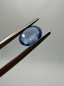 Zafiro Azul Real Natural AA, Corte Ovalado, 1.05CT, 7x5.5x3mm, Gema Preciosa Suelta Facetada con Juego de Color, para Joyería de Ceilán - Product Image 4