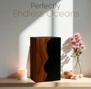 Urne funéraire artisanale en noyer : Urne funéraire moderne en résine noire à motif ondulé pour cendres humaines, taille moyenne 9x5,5 pouces. - Product Image 2