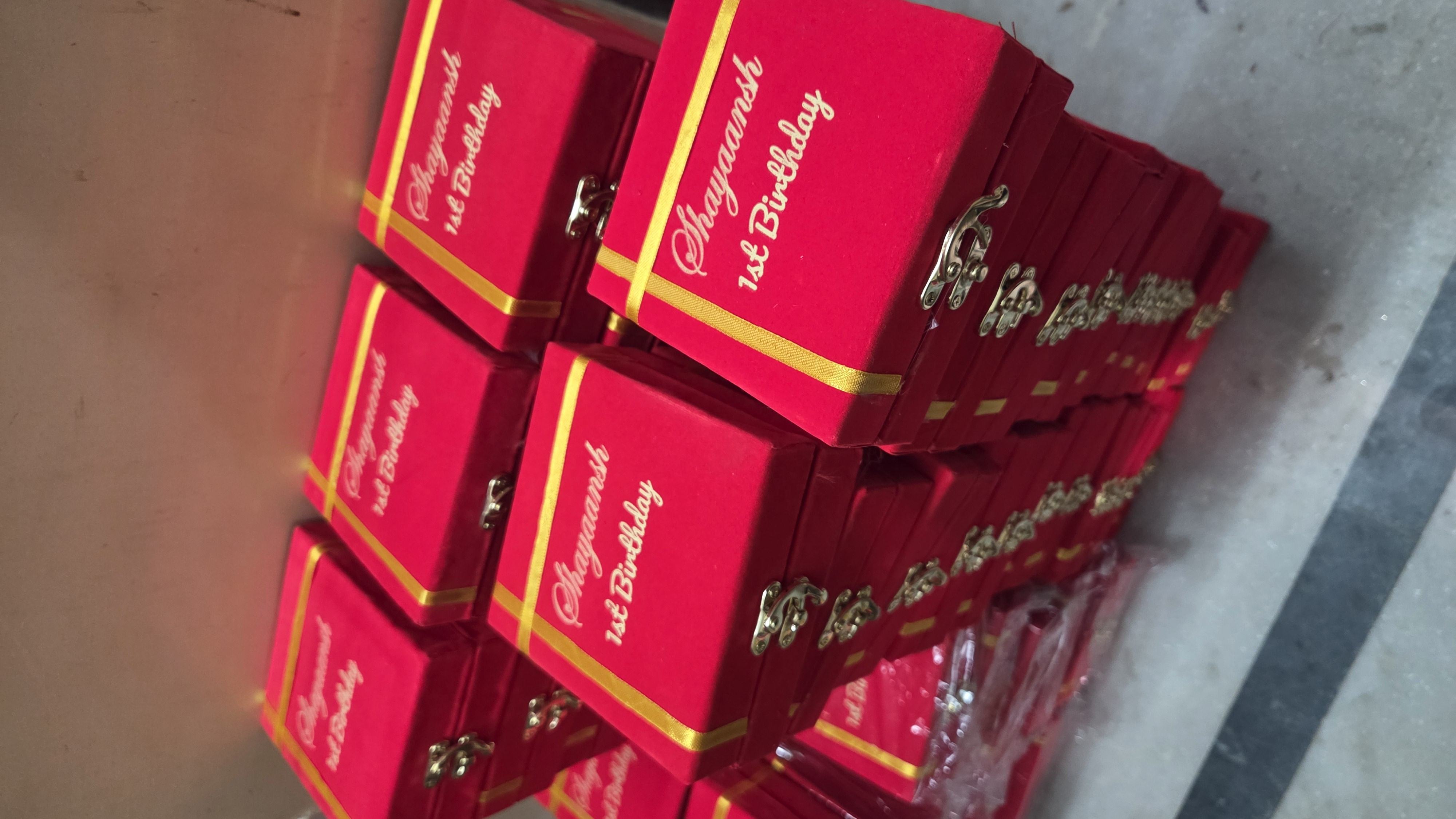 เช่นเดียวกับภาพ