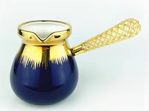Cafetera Turca Redonda de Metal con Acabado Dorado, Percolador, Herramientas para Café y Té, Diseño Glamuroso - Product Image 5