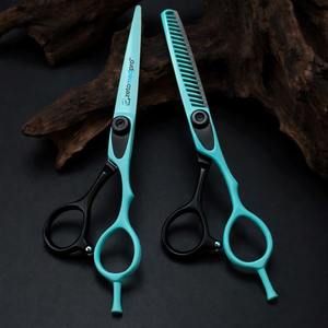 Tijeras de Barbero de Lujo con Recubrimiento de Color, Hechas de Acero Inoxidable de Alta Calidad, Herramienta Ligera de Precisión para Cortar el Cabello, para Uso en Salón - Product Image 5