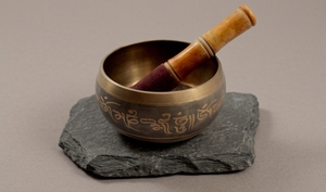 Cuenco Tibetano de Meditación Chapado en Oro, Elegante, Vintage, Clásico, Único, Moderno y Personalizado - Product Image 2