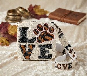 Bolso Rectangular Hecho a Mano con Cuentas, Diseño de Huella de Pata de Amor, Bordado de Poliéster, Artesanía para Bodas - Product Image 1
