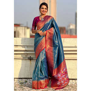 ผ้าซิ่รีสีน้ำเงินบริสุทธิ์จาก Elite Weaves พร้อมผ้าปาโตลาที่ถักด้วยดิ้นทอง และผ้าทอแบบตัดกัน  เสื้อผ้าอินเดียและปากีสถาน - Product Image 4