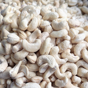 Fabrication de noix de cajou W180 W320 Santigo, vente en gros de noix de cajou, exportation de noix de cajou vers l'Asie, l'UE, le Moyen-Orient - Product Image 1