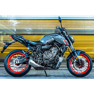 Motocicleta con Motor Avanzado para Uso en Calle, Yamaha MT 07, Rendimiento Equilibrado y Eficiente - Product Image 4