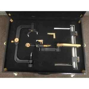 Kit d'instruments de soutien pour chirurgie cérébrale, comprenant un rétracteur Meyfield et une pince crânienne à trois points, approuvé CE ISO par Pentax. - Product Image 3