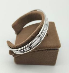 Brazalete de Cobre Puro Genuino Hecho a Mano, Ajustable, Unisex, Accesorio de Joyería, Colección de Moda Moderna - Product Image 5