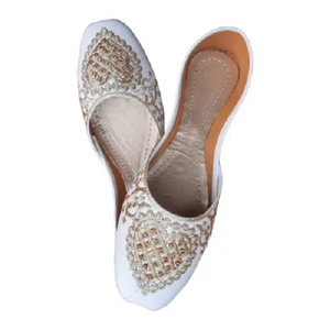 Zapatos de Mujer Khussa Juti, Calzado Étnico Pakistaní Punjabi, Zapatos de Cuero para Mujer, Fabricante de Khussa, Khussa Personalizada con Cuentas de Lino - Product Image 4